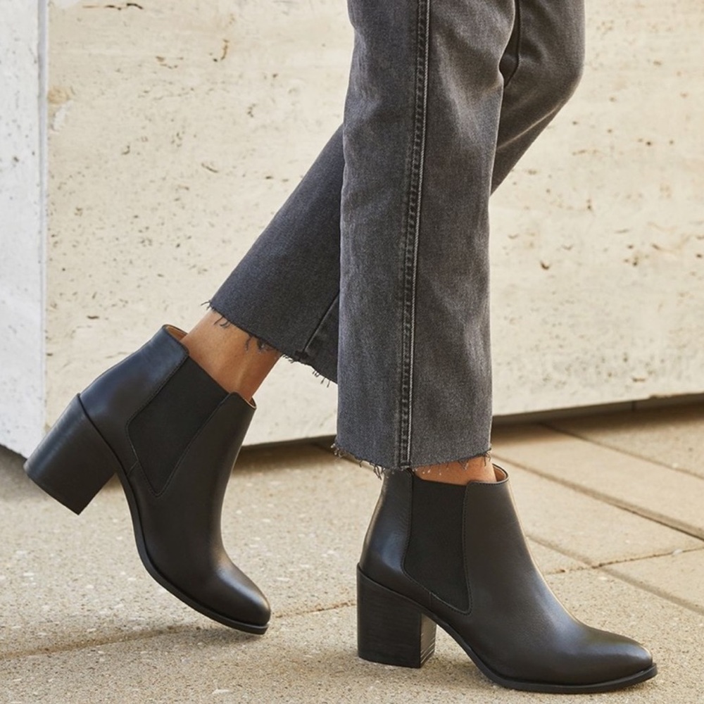 Nisolo | Commuter Heeled Chelsea Boot in Black Leather Size 7.5